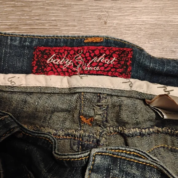 SOLD-Baby Phat Capris ❤️ - Picture 5 of 7